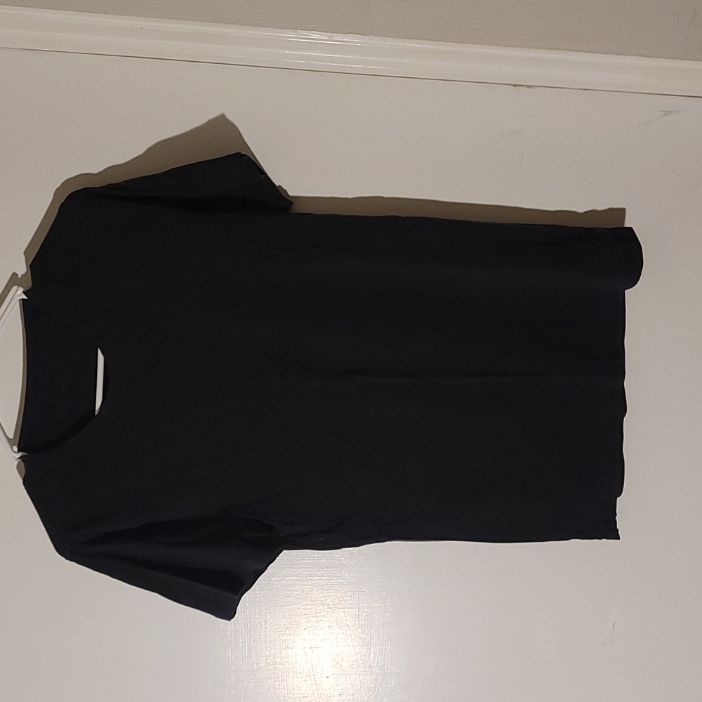 Black tshirt